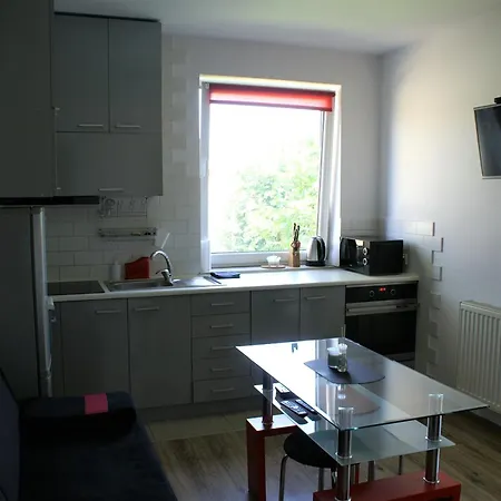 Cozy, Equipped With Free Monitored Private Parking Close To Old Town Daire Krakow