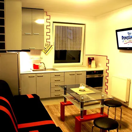 Cozy, Equipped With Free Monitored Private Parking Close To Old Town *