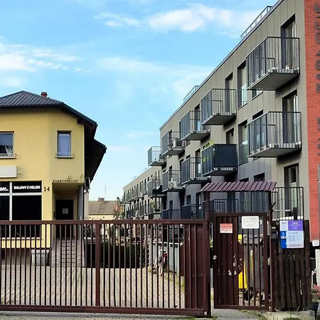 Cozy, Equipped With Free Monitored Private Parking Close To Old Town