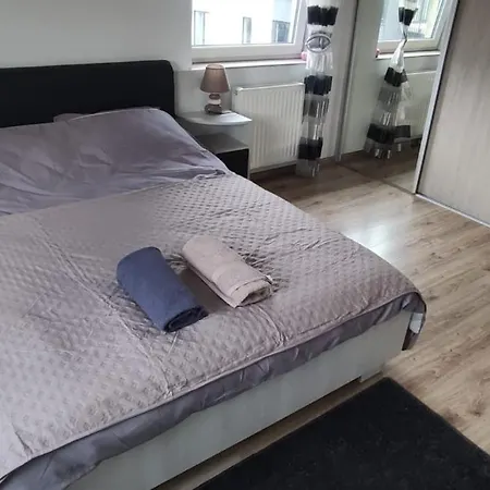 Cozy, Equipped With Free Monitored Private Parking Close To Old Town
