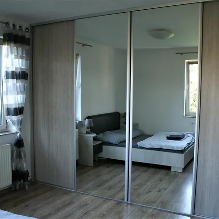 Appartamento Pleasant Private And Fully Equipped With Private Parking Space Close To District Kazimierz Cracovia
